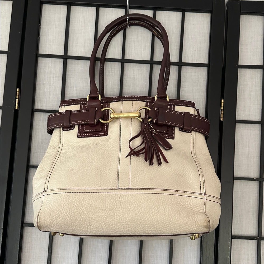 Coach Vintage Hampton Carryall Bag Cream Brown Brass -Burgundy Interior Tassel